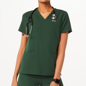 Figs Green Casma 3 Pocketed Scrub Top